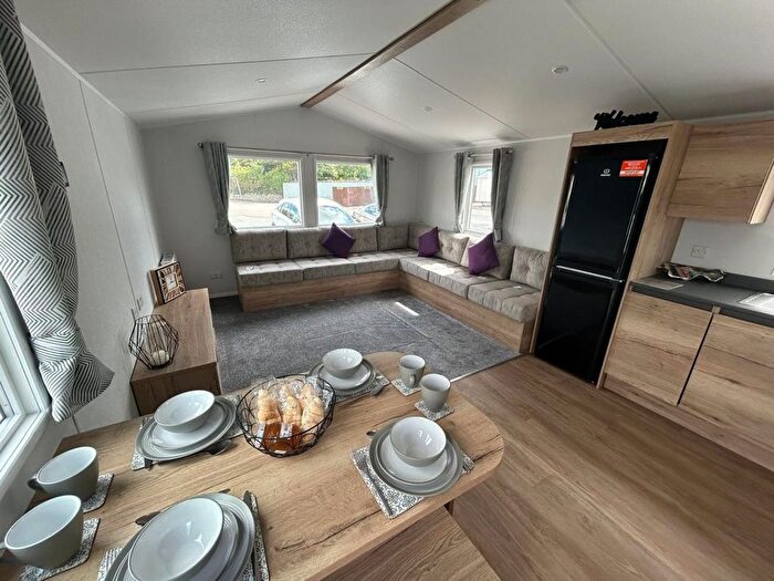 2 Bedroom Mobile/park Home For Sale In Braunton Road, Ashford, Barnstaple, EX31