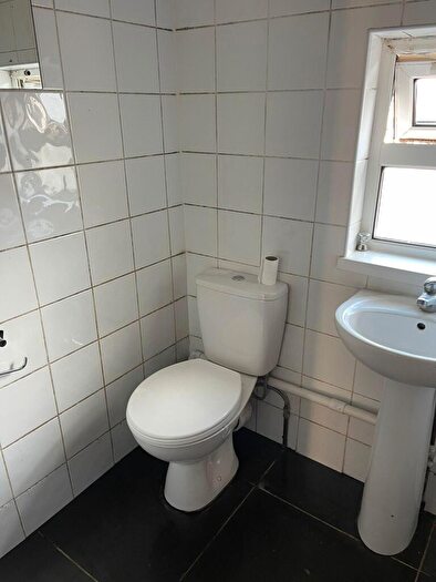 1 Bedroom Flat To Rent In Malvern Road, LU1