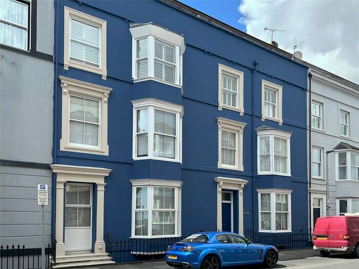 Studio To Rent In Flat, Islay Court, Victoria Street, Tenby, SA70