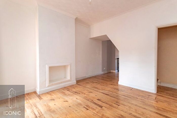 3 Bedroom End Of Terrace House For Sale In Churchill Road, Norwich, NR3