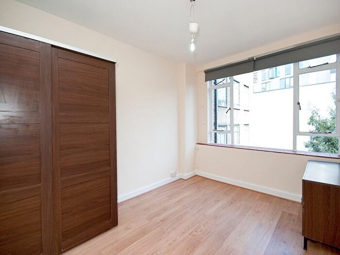 Studio To Rent In Charterhouse Square, Clerkenwell, EC1M