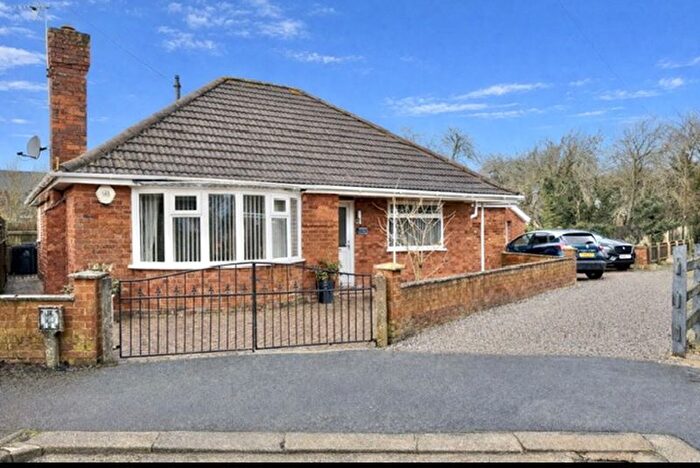 3 Bedroom Detached Bungalow For Sale In Toll Bar Avenue, New Waltham, DN36