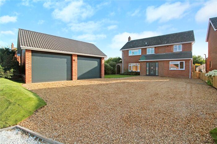 5 Bedroom Detached House For Sale In The Street, Surlingham, Norwich, Norfolk, NR14