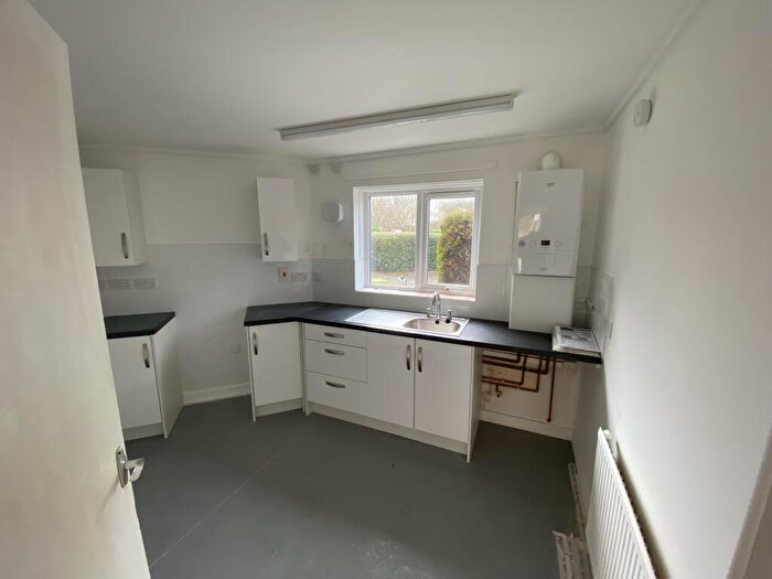 1 Bedroom Flat For Sale In Flat Challenor Close, Abingdon, Oxfordshire, OX14