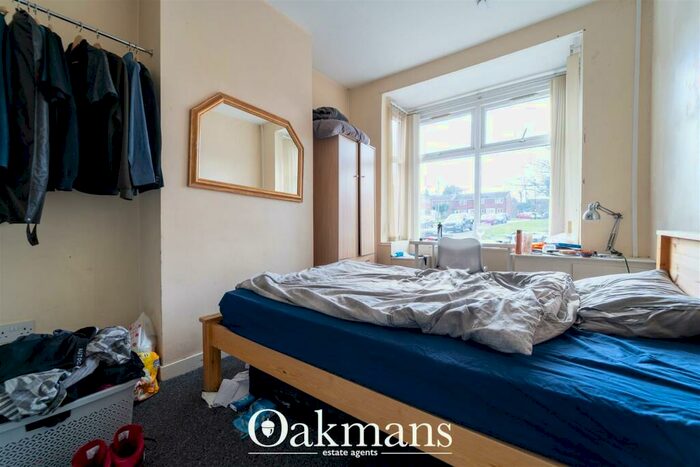4 Bedroom House To Rent In Heeley Road, Selly Oak, B29