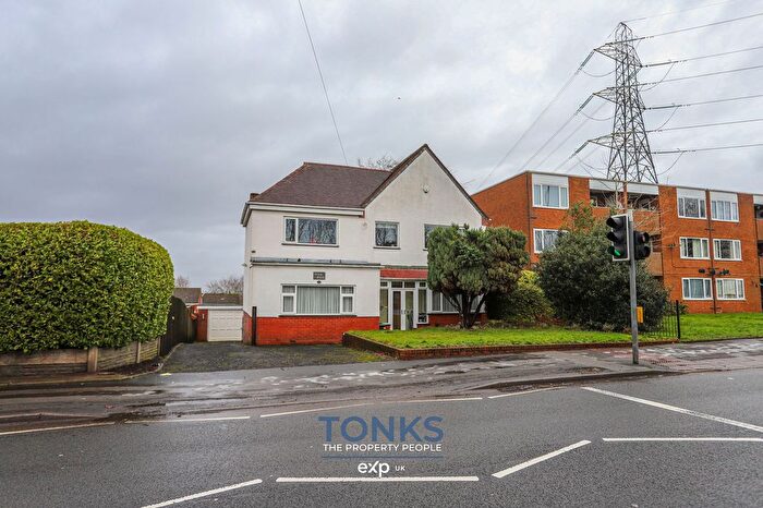 4 Bedroom Detached House For Sale In Hagley Road West, Halesowen, B62