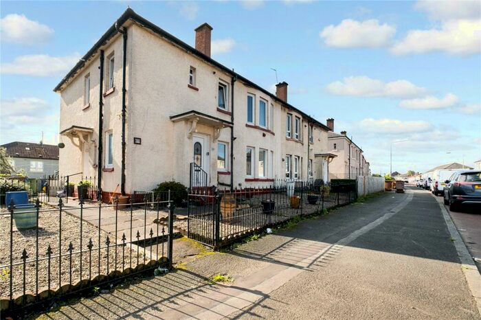 3 Bedroom Cottage To Rent In Ashgill Road, Glasgow, G22