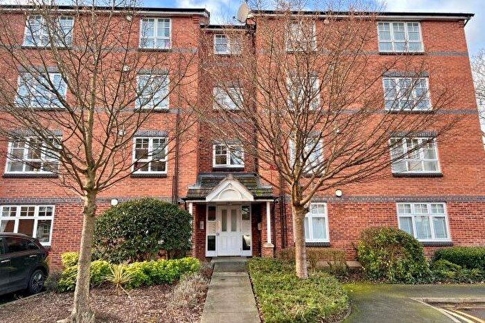 2 Bedroom Flat To Rent In Beckets View, Northampton, NN1