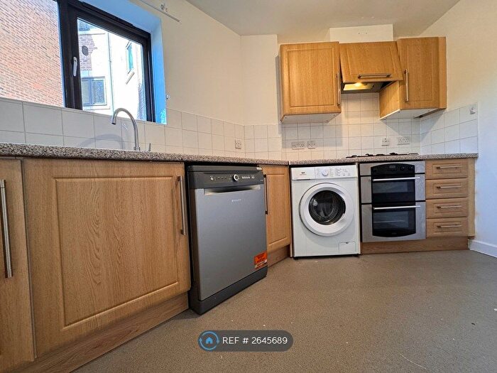 2 Bedroom Flat To Rent In Cliveden Place, Westcroft, Milton Keynes, MK4