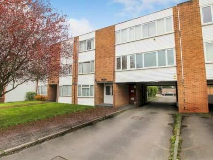 1 Bedroom Flat To Rent In Osborne Court, Osborne Road, Farnborough, GU14