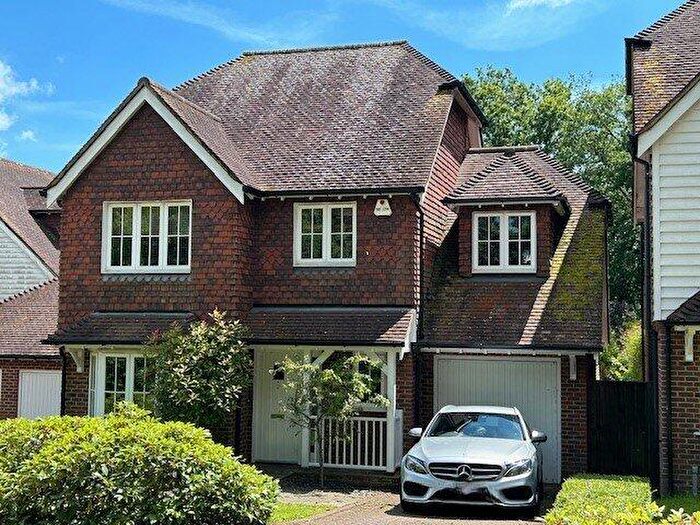 4 Bedroom House To Rent In Lark Rise Close, Lindfield, Haywards Heath, West Sussex, RH16