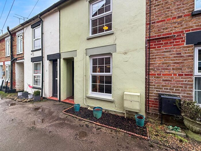 2 Bedroom House For Sale In Spencer Square, Braintree, CM7