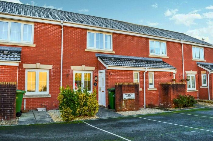 2 Bedroom Terraced House To Rent In Pwll Yr Allt, Tir-Y-Berth, CF82