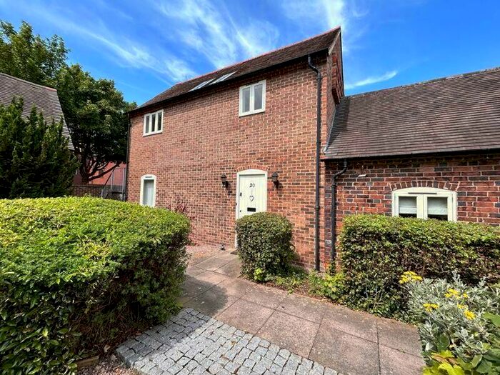 2 Bedroom Barn Conversion For Sale In The Greaves, Minworth, Sutton Coldfield, B76