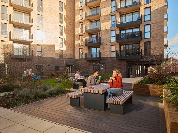 1 Bedroom Flat For Sale In " Bedroom Apartment" At Manford Way, Chigwell, IG7