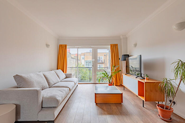 2 Bedroom Apartment To Rent In Bacon Street, London, E2