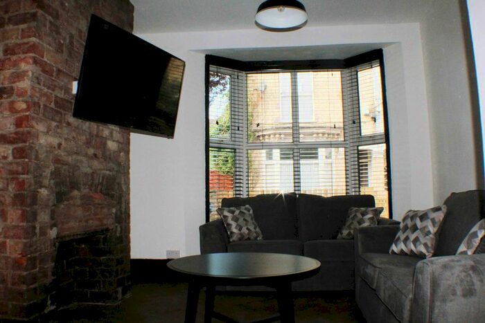 3 Bedroom Flat To Rent In Henley Villas, Hull HU5