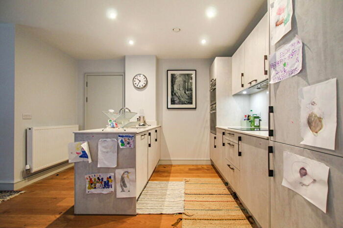 2 Bedroom Flat For Sale In Capstan Room, St. John's Road, Southville, Bristol, BS3