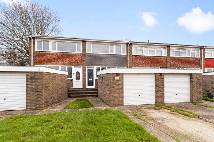 3 Bedroom Terraced House For Sale In Radnor Road, Worthing, BN13