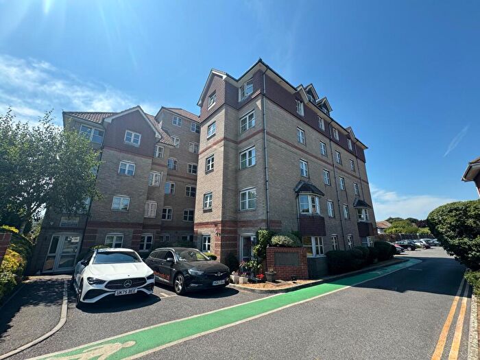 2 Bedroom Flat To Rent In Halebrose Court, Seafield Road, Bournemouth, BH6