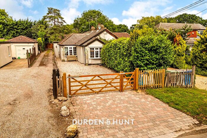 2 Bedroom Semi-Detached Bungalow For Sale In Days Lane, Pilgrims Hatch, CM15