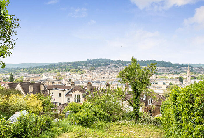 4 Bedroom End Of Terrace House For Sale In Alexandra Road, Bath, Somerset, BA2