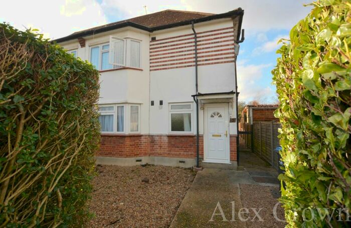 2 Bedroom Flat To Rent In Fotheringham Road, Enfield, EN1