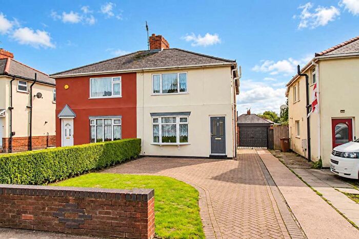 3 Bedroom Semi Detached House For Sale In Wolverhampton Road, Pelsall, WS3