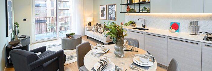 3 Bedroom Flat For Sale In London, Poplar, E14