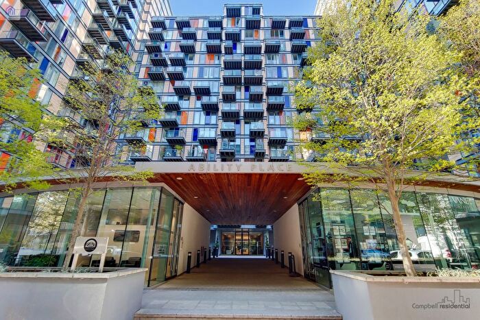 2 Bedroom Flat To Rent In Millharbour, London, E14