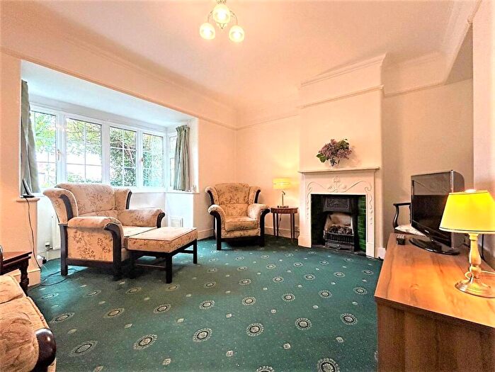 2 Bedroom End Of Terrace House To Rent In Chantry Place, Headstone Lane, Harrow, HA3