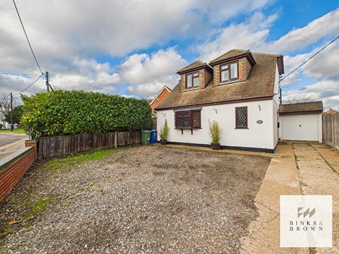 4 Bedroom Detached House For Sale In Fobbing Road, Corringham, Essex, SS17