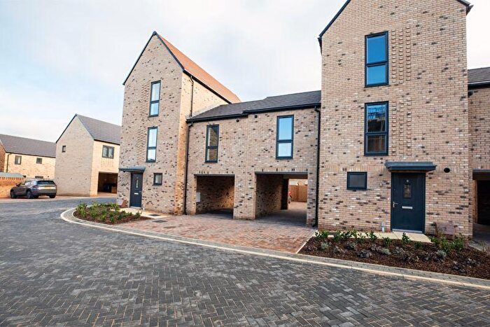 4 Bedroom Town House To Rent In Elder Crescent, St Neots, PE19