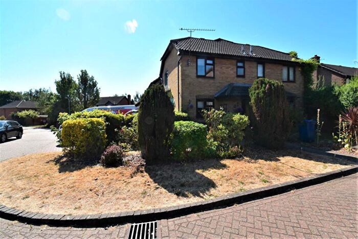 1 Bedroom End Of Terrace House To Rent In Archates Avenue, Grays, RM16