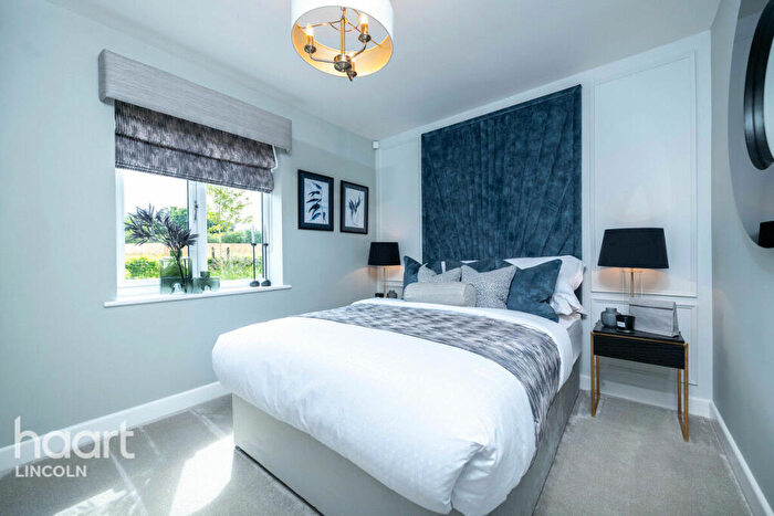 2 Bedroom Detached House For Sale In Stow Park Road, Marton Meadows, DN21