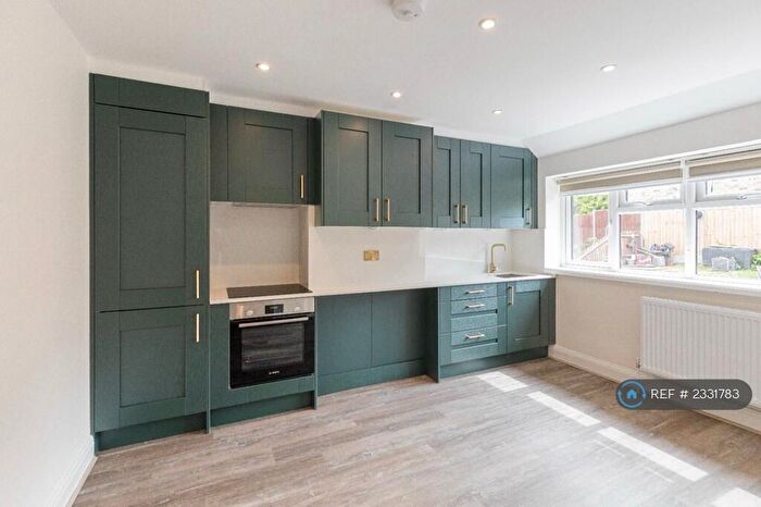 2 Bedroom Flat To Rent In Beverley Gardens, Wembley, HA9