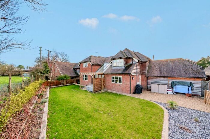 4 Bedroom Detached House To Rent In Maurys Lane, West Wellow, Romsey, Hampshire, SO51