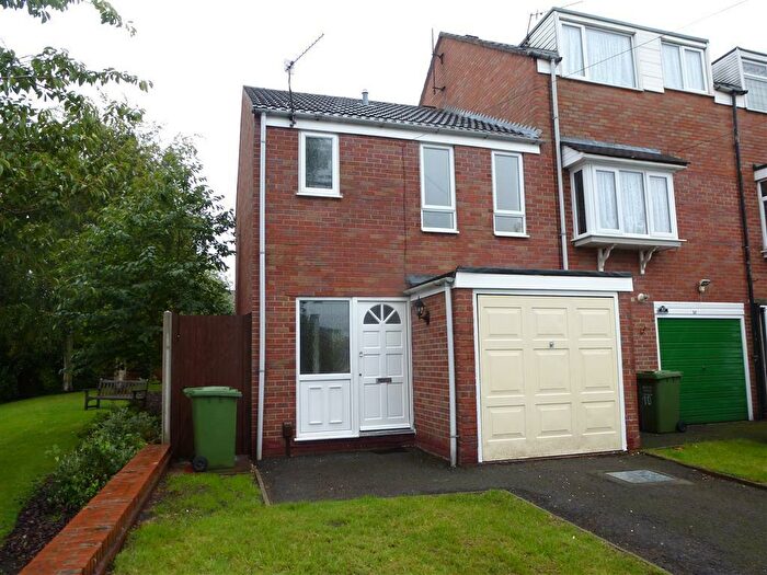 3 Bedroom House To Rent In Sycamore Close, Kidderminster, DY10