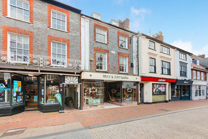 2 Bedroom Maisonette For Sale In Cliffe High Street, Lewes, BN7