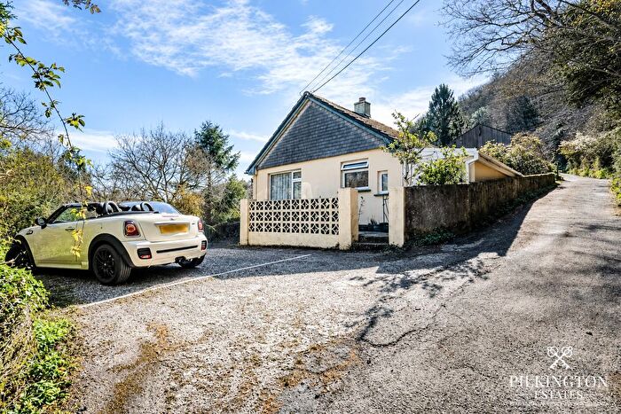 2 Bedroom Detached House For Sale In Tregarland Bridge, Looe, Cornwall, PL13