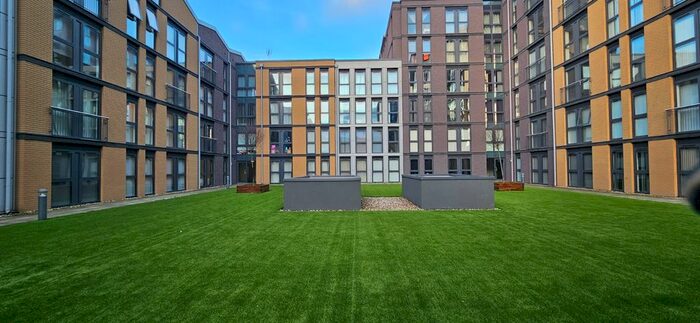 2 Bedroom Flat To Rent In Communication Row, Birmingham, B15