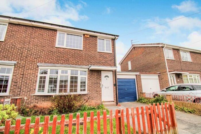 3 Bedroom Semi-Detached House To Rent In Chester Grove, Blyth, NE24