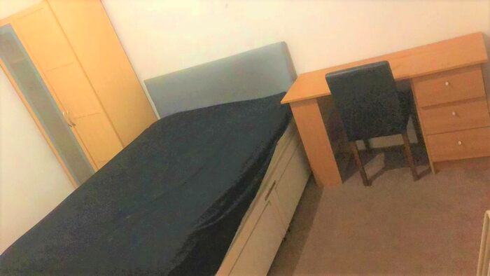 3 Bedroom Terraced House To Rent In Ethelbert Gardens, Ilford, IG2