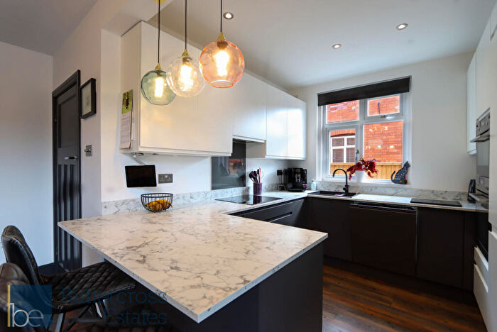 4 Bedroom Semi Detached House To Rent In Harewood Avenue, Newark, NG24