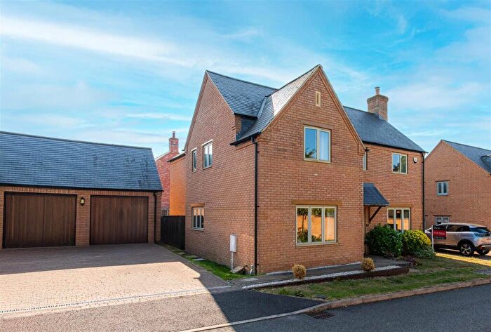 4 Bedroom Detached House For Sale In Isemill Road, Burton Latimer, NN15