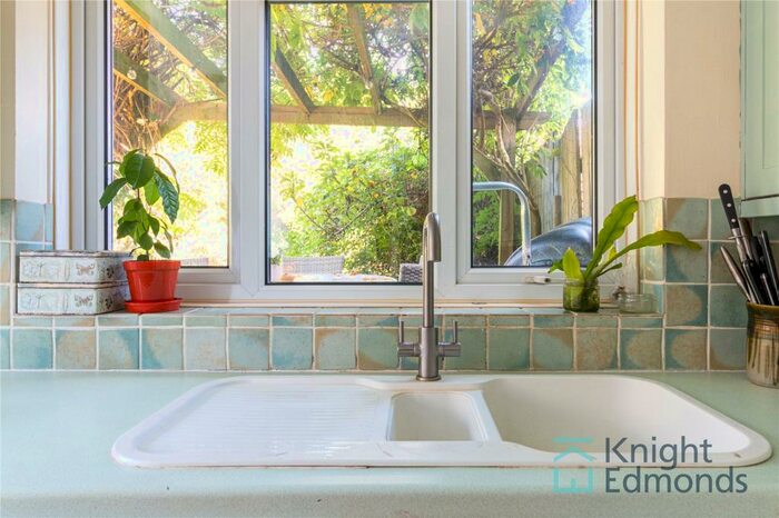 3 Bedroom Semi-Detached House For Sale In Wheelers Lane, Linton, Maidstone, Kent, ME17
