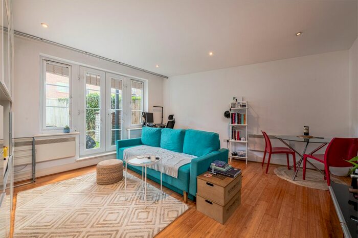 1 Bedroom Flat To Rent In Garratt Lane, London, SW18