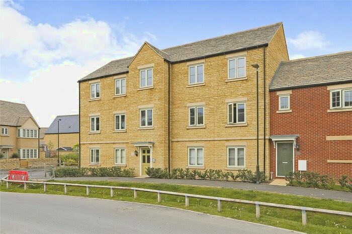 1 Bedroom Flat For Sale In , Buscot House, Windsor Road, GL56