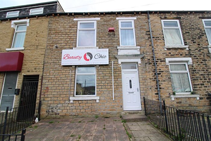 1 Bedroom Flat To Rent In Yews Hill Road, Lockwood, Huddersfield, HD1