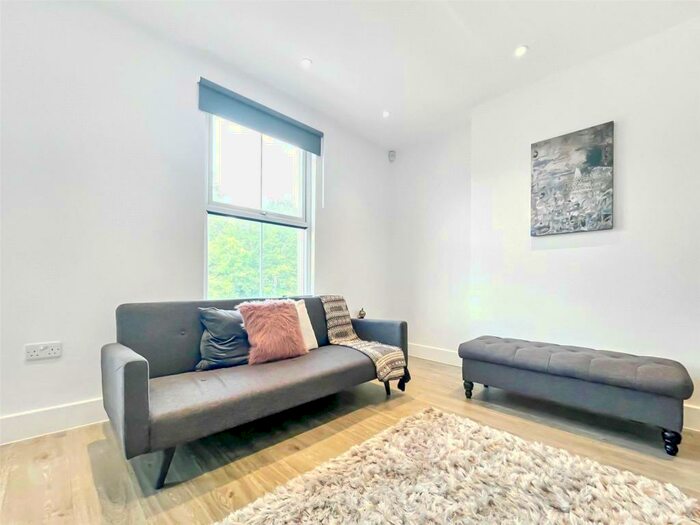 1 Bedroom Flat To Rent In Rose Villas, Sevenoaks Road, Pratts Bottom, Orpington, BR6